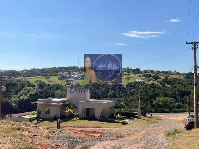 #44 - Casa para Venda em Pardinho - SP - 2