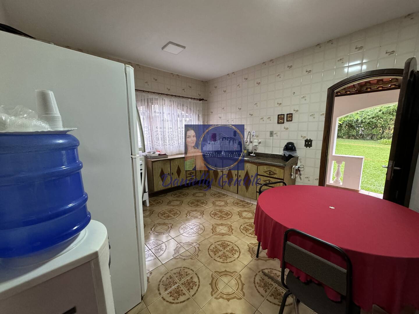 Casa à venda com 3 quartos, 300m² - Foto 12